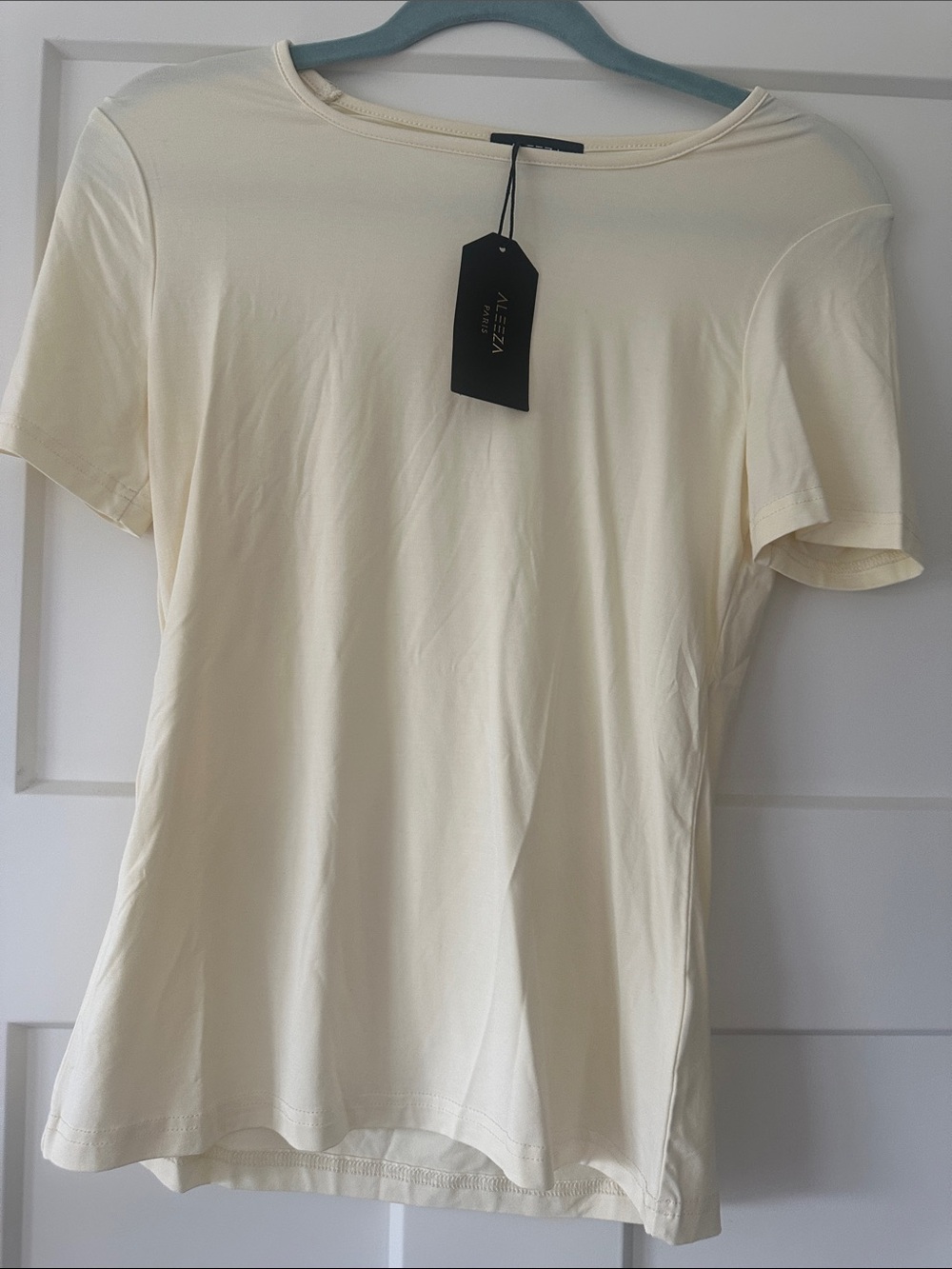 ALEEZA PARIS Cream Short Sleeve SQUARENECK T-Shirt